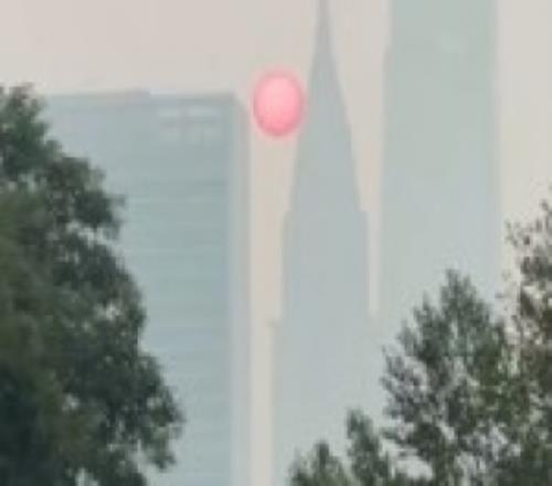 英媒:世界杯决赛前纽约空气质量极差呼吸空气被比作1天抽10根烟