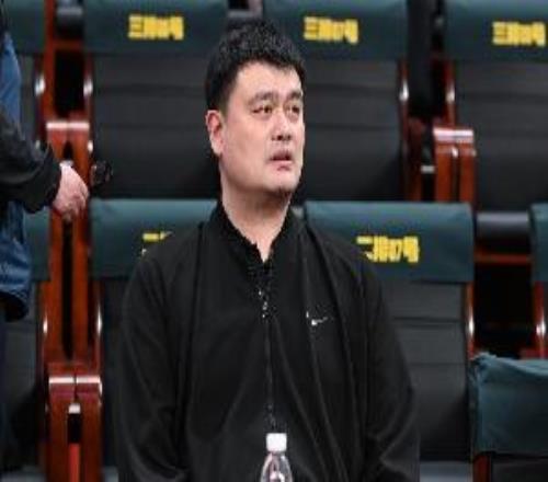 姚明出席NYBO总决赛开幕式媒体人青少年篮球深耕需时间方见答案