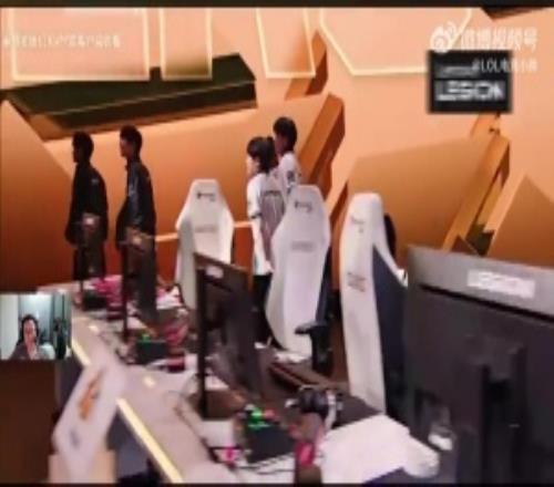 逃不过相望江湖之间!二路解说看DK晋级决赛:许哥今天是神
