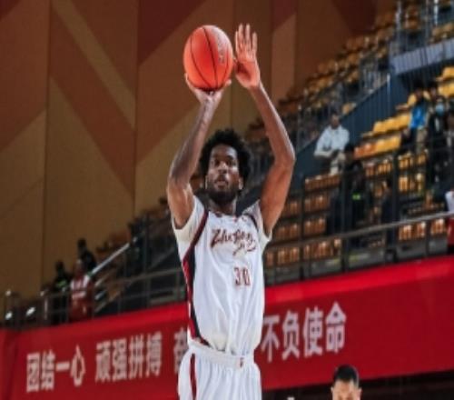 直播吧:浙江男篮将保留卡里克琼斯和达米安琼斯的优先续约权