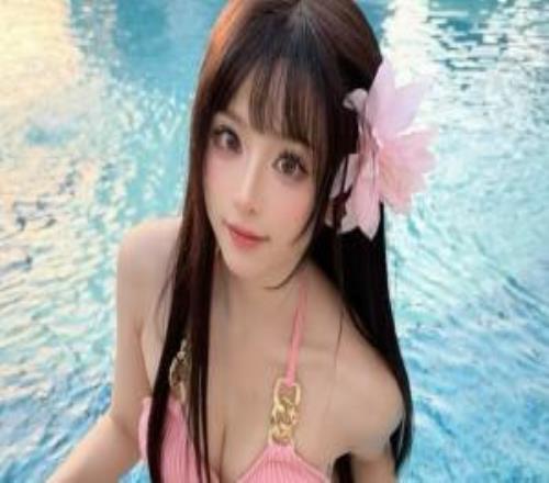 人民的兔娘!知名cos博主“兔娘”资助小学亲历亲为