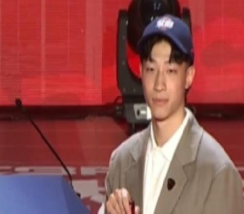 宋昕澔：与陈盈骏、陈国豪早就有过交流CBA的对抗是非常的强
