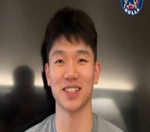 石奎在此时此刻加盟香港金牛他说是一种缘分