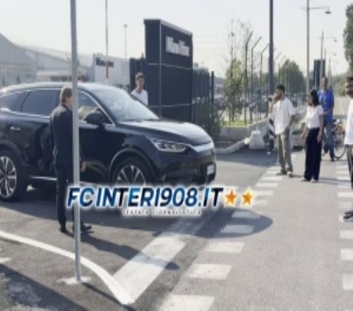 記者：斯通斯已經(jīng)抵達米蘭城，準備完成加盟國米程序