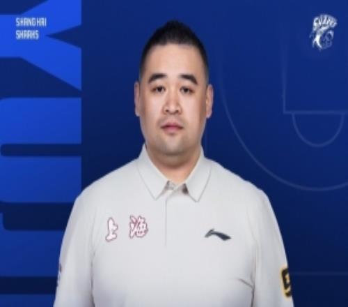 上海男籃官宣：經(jīng)友好協(xié)商上海男籃球隊(duì)管理俞劍正式離隊(duì)