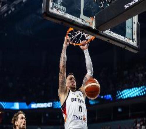 记者：前NBA球员丹尼尔泰斯正与特拉维夫马卡比进行深入谈判