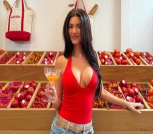 小波特談理想妻子:不用會做飯家里有廚師但要顧家不過分女權