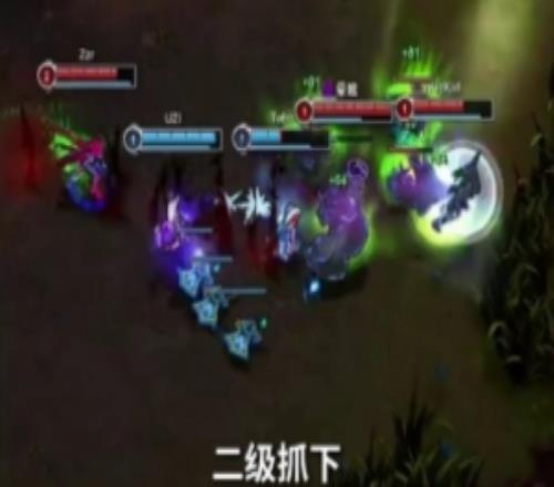 LPL分享经典模式经典时刻：二级抓下Uzi，草莓被单杀！