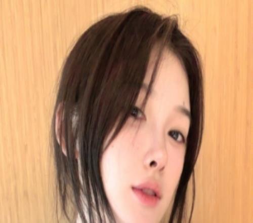 身体多处淤青！吴艳妮晒最新训练照：身体吃不消的无力感