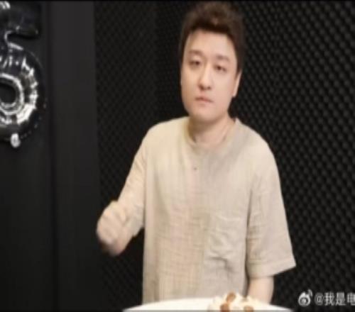 孙亚龙:KTV人这个我真不管DYS不存在恶意拖欠工资和恶意降薪