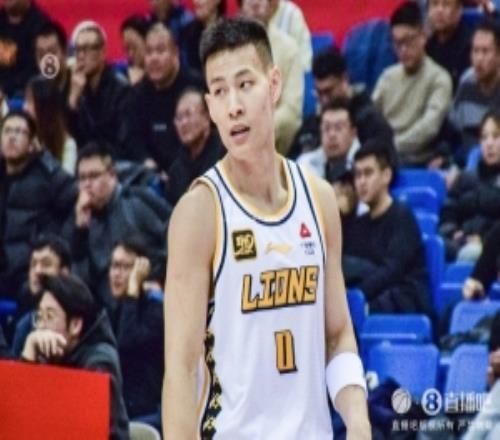 媒体人:广厦此前相当于租借林秉圣他却能以非自由身参加CBA选秀