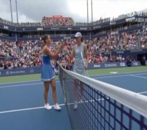 斯瓦泰克逆转击败科斯秋克,晋级WTA1000多伦多站八强