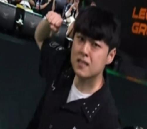 LCK赛事高光：“意气风发”ShowMaker回归，DK近四场三胜一负