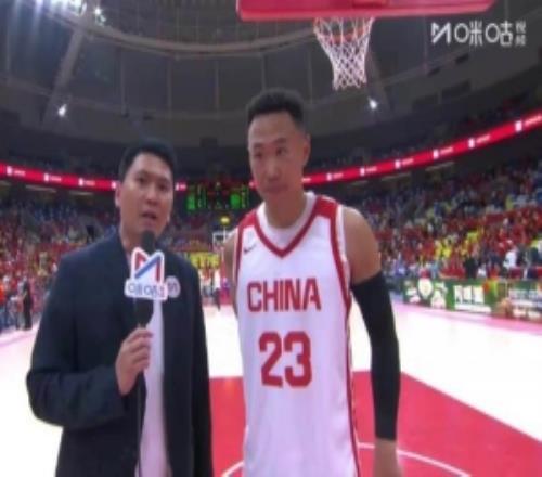 贺希宁:今天比赛很有学习价值拿到全队最高分得感谢全队信任
