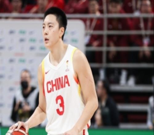 今日中國男籃對陣烏拉圭大名單出爐！胡明軒胡金秋賀希寧領銜