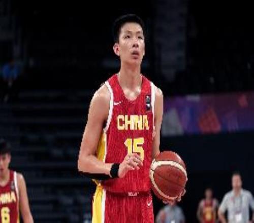 媒体人:中国U18男篮内线表现不好的问题得到改善配合行云流水