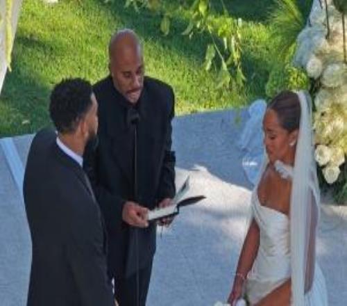 又一枚戒指唐斯与伍兹举办婚礼!詹娜、比伯等人到场祝贺
