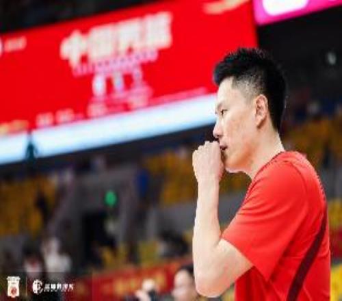 外线哑火！中国男篮三分25投仅6中命中率只有24%