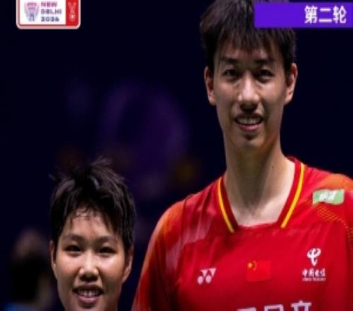 冯彦哲黄东萍20战胜加拿大组合，晋级羽毛球世锦赛混双16强