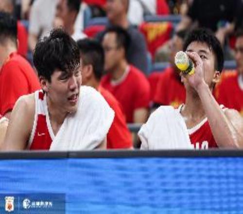 中国男篮14人名单:杨瀚森&王俊杰&胡明轩在列崔永熙暂留京康复