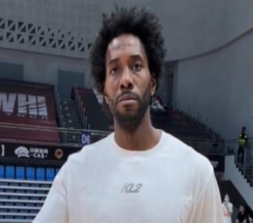 NBA级别的防守!伦纳德与街球手许涛PK后者被完全罩住&艰难出手