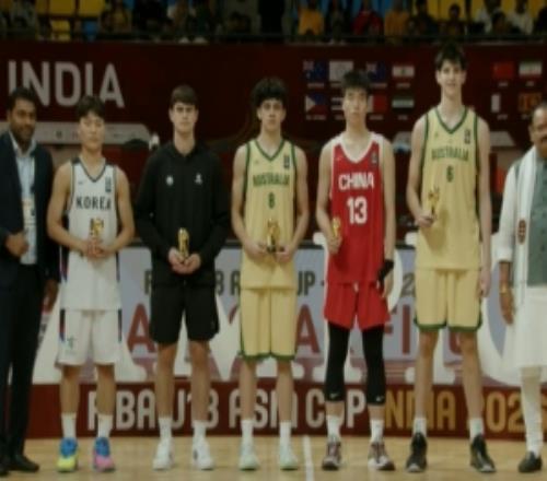 实至名归!张懿赵杰入选2026年U18男篮亚洲杯最佳阵容