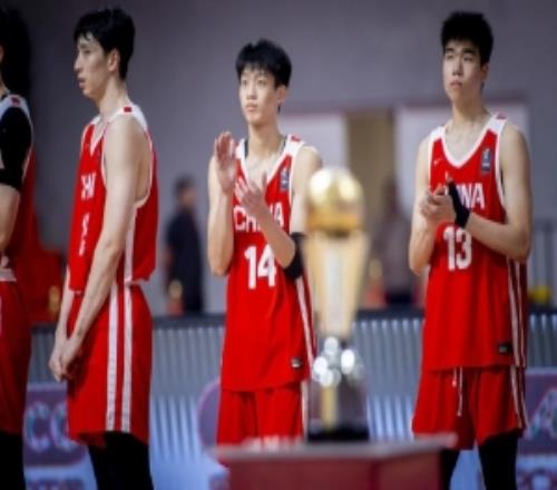 记者:能和澳大利亚打成这样足以说明这批孩子的天赋