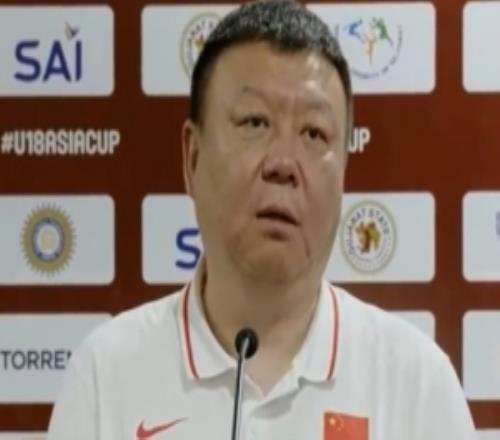 中国U18男篮夺亚洲杯亚军!王建军:有点遗憾希望在未来夺得冠军
