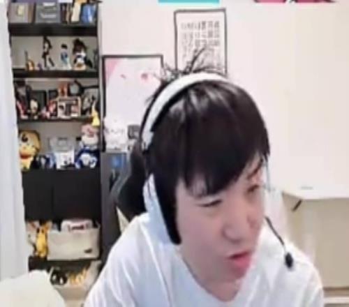 Letme忆往昔15岁和30岁大姐姐的故事:当初删了我我还哭了一晚上