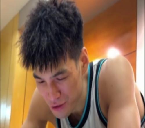 龙狮游乐场Part4《让豆包猜自己是谁》之广工&清华“宿敌”组