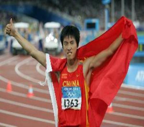 記者：劉翔安置費預計80萬以上巔峰時期的廣告費上海體育局分20%