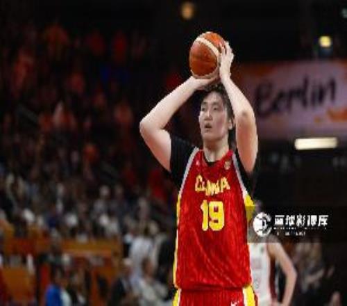 解说：中国女篮是两速自行车在变速过程中跳齿问题明显&踩踏不顺