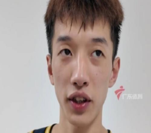 杨溢：教练亚科夫列维奇才来大伙还在适应会全力配合去完善体系