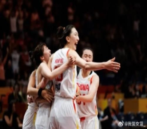 女籃世界杯綜述：中國(guó)鏖戰(zhàn)加時(shí)險(xiǎn)勝捷克美國(guó)險(xiǎn)些不敵意大利