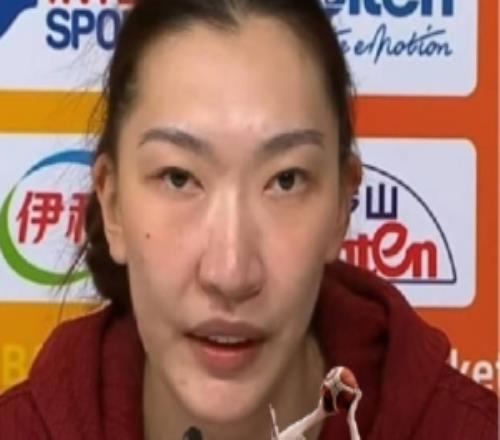 韩旭谈张子宇：她在场上是关键点我们要学会如何使用她