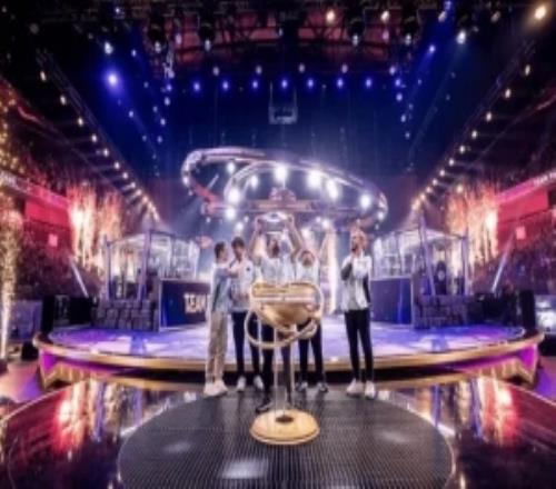 调整重心！25年DOTA2国际邀请赛世界冠军Falcons宣布解散