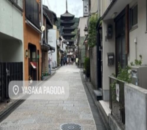 泰山外援泽卡在日本京都旅游，他因伤缺席68周