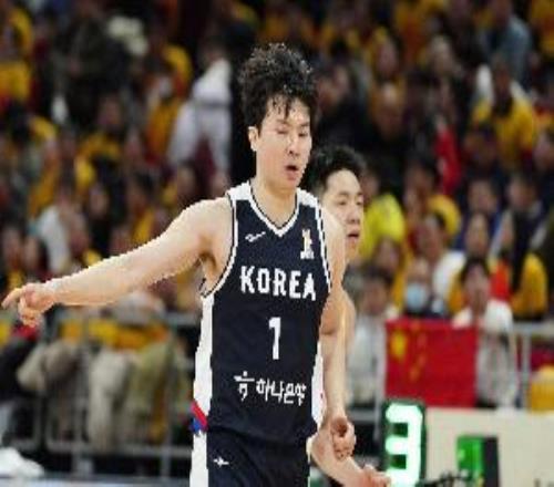 媒体人：李贤重的决定意味着他将无法代表韩国出战世预赛窗口期