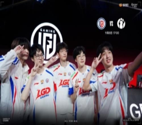 IG對陣LGD賽前海報：舊識相逢，全力一戰決此一戰