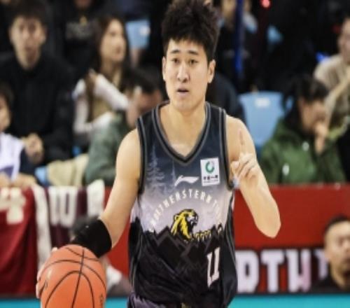 姜伟泽谈转会流言：我的信念是不让吉林队降级相信自己会留下来