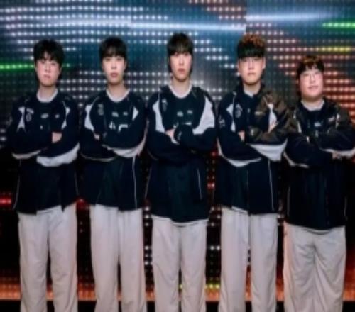 韩网热议HLE胜：T1零决赛，今年拿不到S冠就解散吧