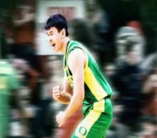 同曦：尊重并支持林葳继续在俄勒冈大学征战NCAA联赛的决定加油
