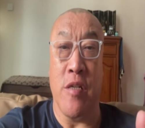 马健：常规赛詹姆斯是76人队内的第四球星但季后赛是第一球星