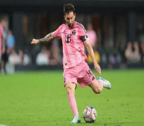 梅西全場評分9.6：1球2柱5次過人，3次關鍵傳球，7次地面對抗成功