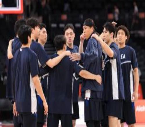亚运李贤重15中10狂砍28+9+5+2韩国男篮11480大胜约旦杀进四强
