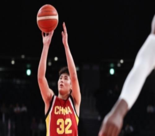 还要多打多练！李悦洲6投2中&罚球2中1得到5分2助1断1帽
