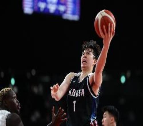 火力太猛了！李贤重狂轰26+14&三分13中7上一场28+9+5&三分10中6