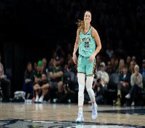 WNBA季后赛半决赛G1：自由人8292不敌梦想约内斯库27分韩旭3分