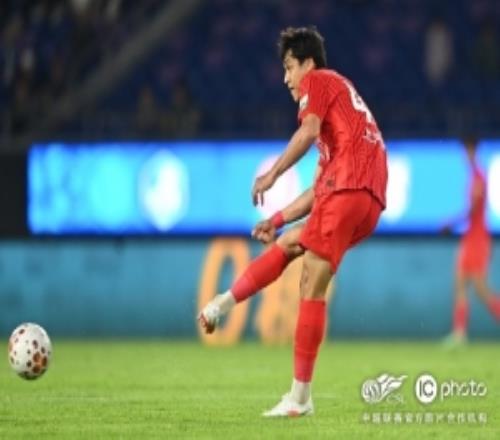 2026怡宝中超联赛第27轮，浙江俱乐部绿城2比4上海海港