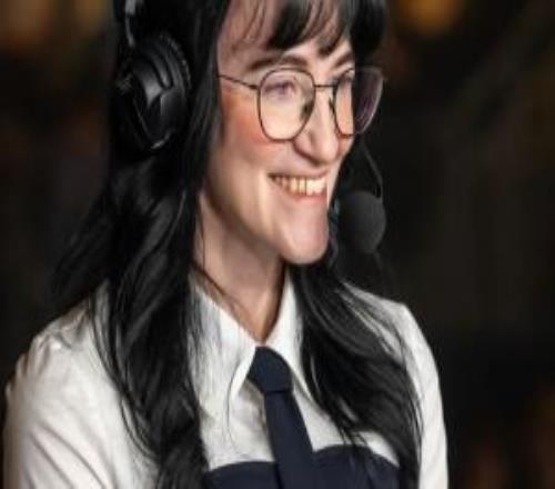 解说EmilyRand：Hope能否摆脱国际赛中的负面印象值得关注
